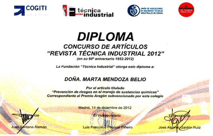 Acreditación del premio Aragón, en su categoría Industria y Sociedad