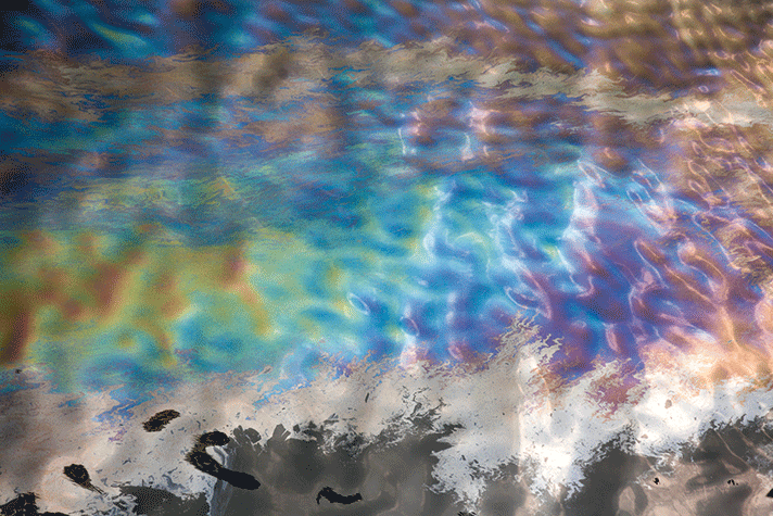 Tratamiento de aguas contaminadas con hidrocarburos
