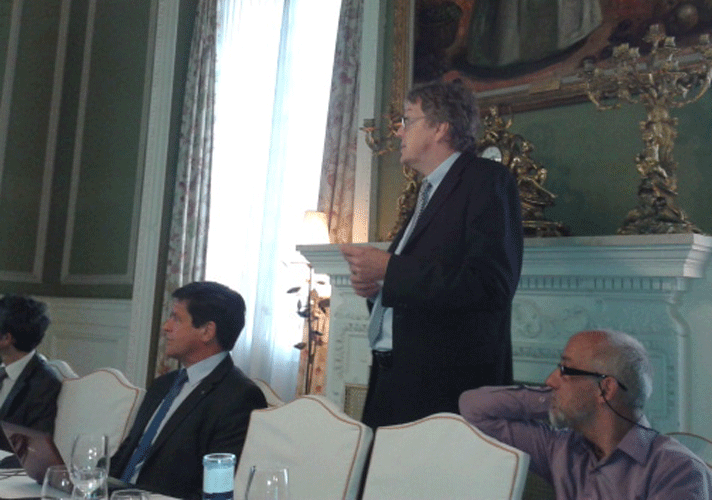 Momento de la presentación en El Casino de Madrid